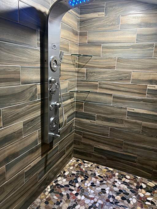 Luxury 2Br Within Walking Distance To Nightlife!! Villa Covington Luaran gambar